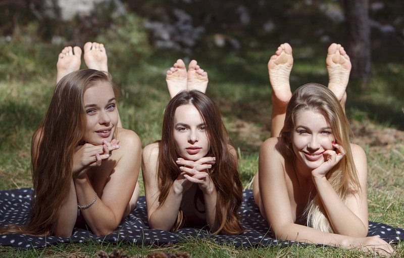 Наденька, 23
